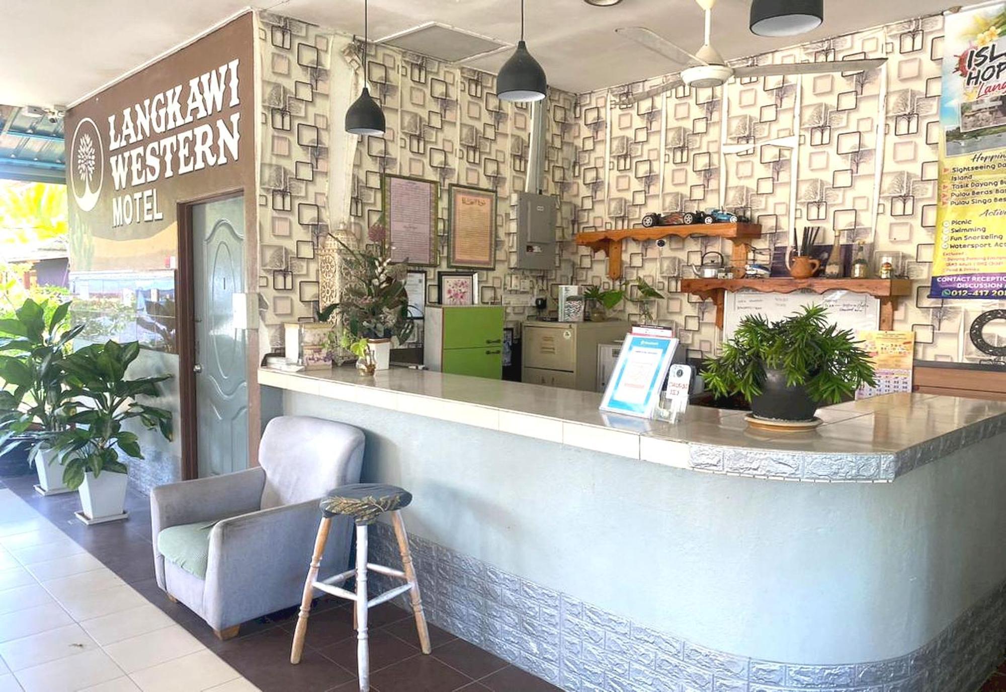 פנתאי צנאנג Langkawi Western Motel מראה חיצוני תמונה